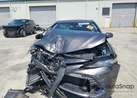 2020 Toyota Camry Xle z USA, uszkodzony, nr VIN 4T1F31AK2LU016720